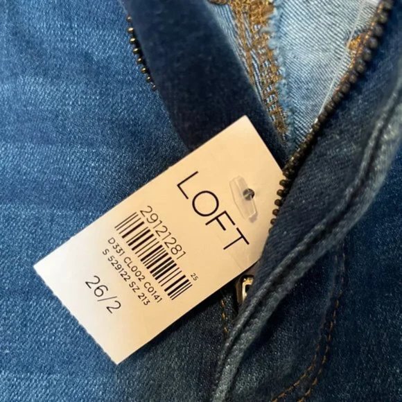 NWT LOFT Skinny Crop, Slim Pocket Jeans, 26" Inseam, Size 2 - Picture 9 of 10